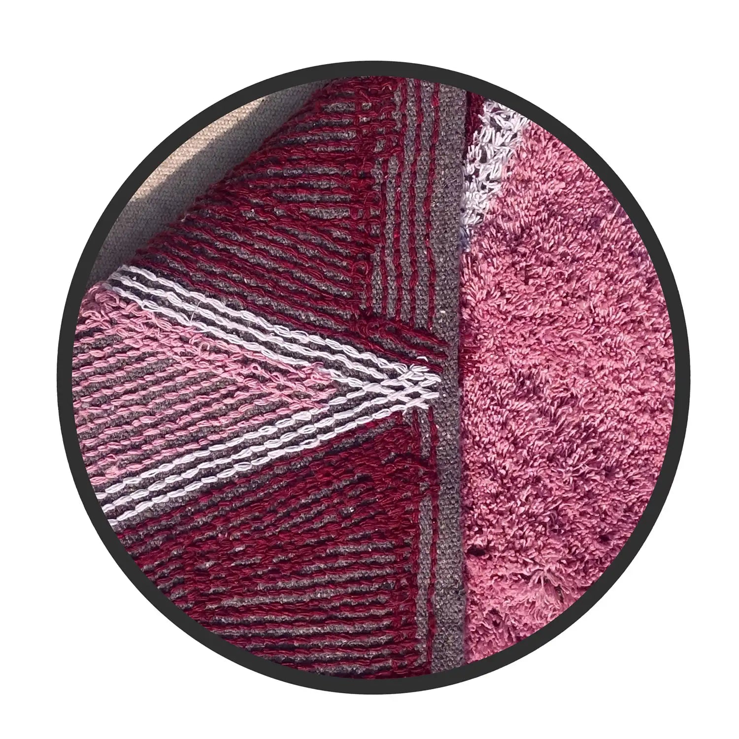 Zigzag Pattern Cotton Bathmat Maroon Circle