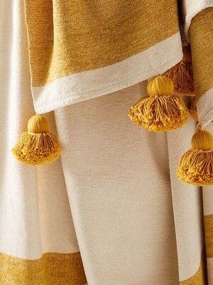 PW Bloom in the Black Bed Throws